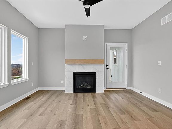 2nd image of 16232 Giorgia St