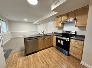 46450 Armstrong Pl #BASEMENT, Chilliwack, BC V2R5W4