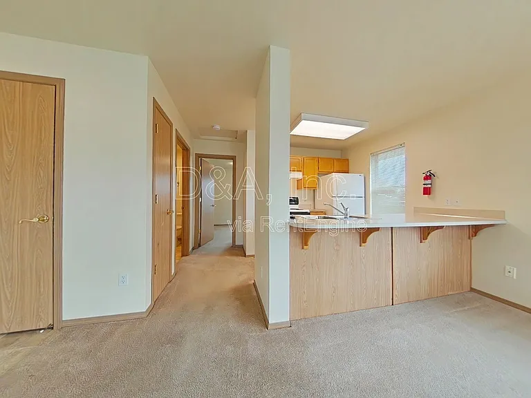 2960 NW Tyler Ave #301 — Photo 3
