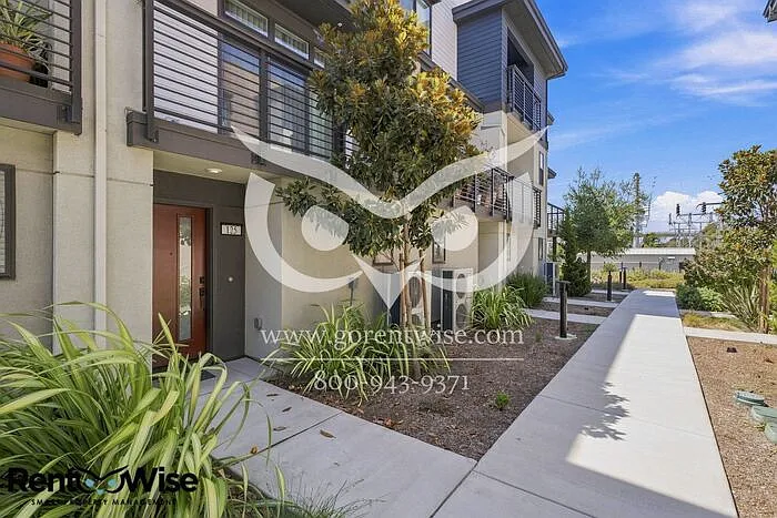 2 bed, 2.5 bath, 1546 sqft, $5,995 — Photo 2