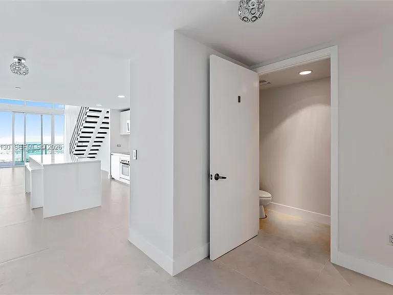 1040 Biscayne Blvd #3802 — Photo 10