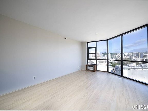 4th image of 930 Kaheka St APT 1204