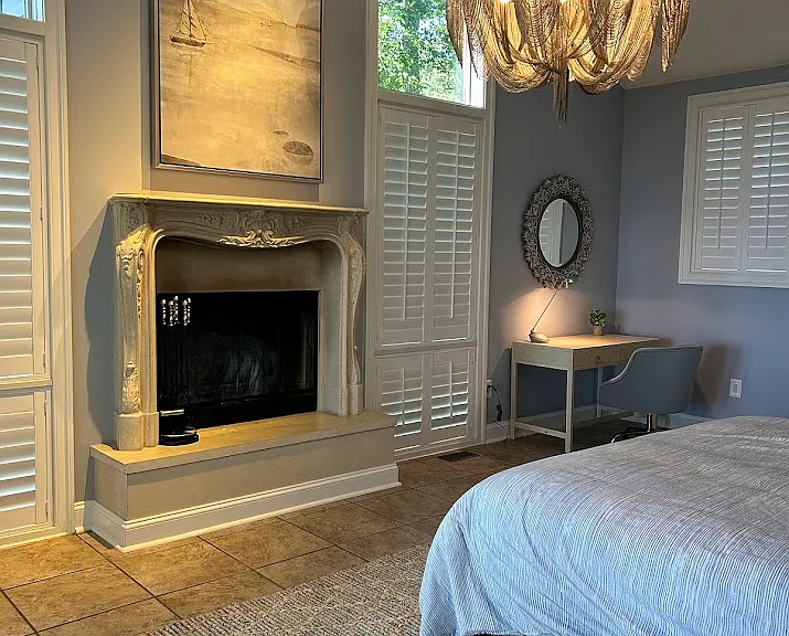 124 Eareckson Ln — Photo 3