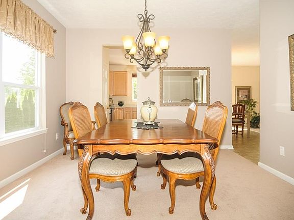 5th image of 738 Bloor Woods Ct