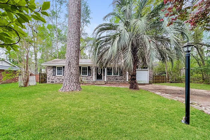 3 bed, 2.0 bath, 1685 sqft, $2,145 — Photo 1