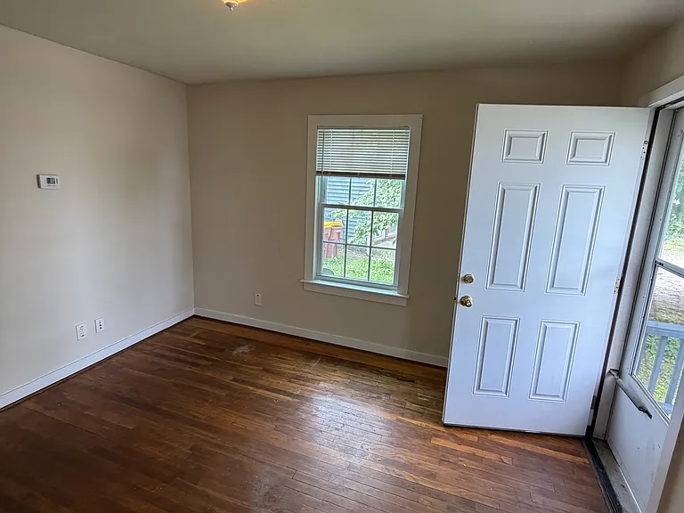 1108 Halifax St — Photo 1
