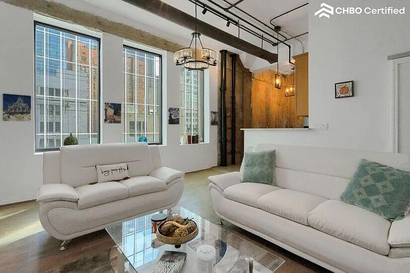 Furnished Condo Downtown Houston — Photo 1