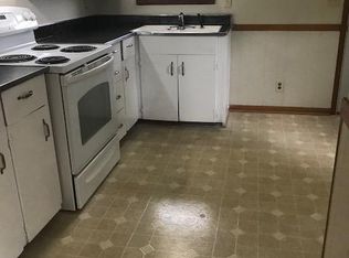 11615 E 20th St S, Independence, MO 64052
