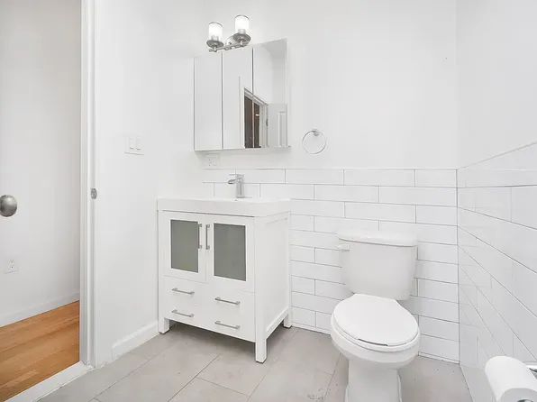 623 Halsey Street image 12 of 12