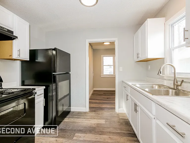 3547 Jackson Ave — Photo 8