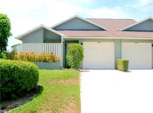 6667 SE Yorktown Dr, Hobe Sound, FL 33455