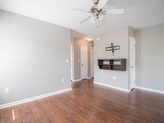 3rd image of 134 Central Ave
