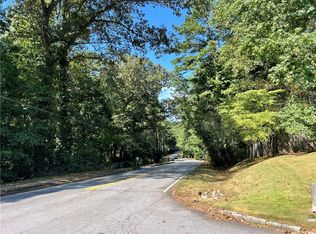 863 Allgood Rd #8, Stone Mountain, GA 30083