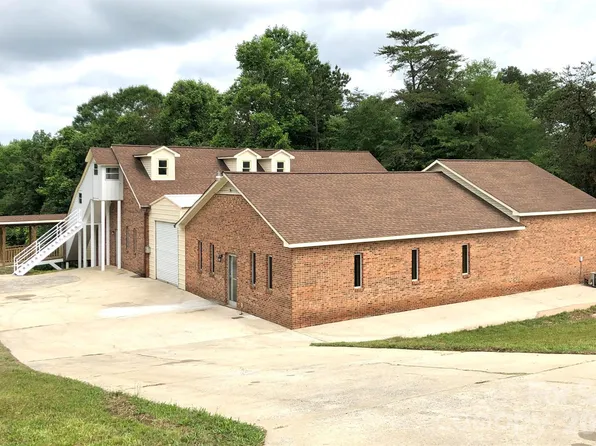 1222 Hardin Rd, Dallas, NC 28034