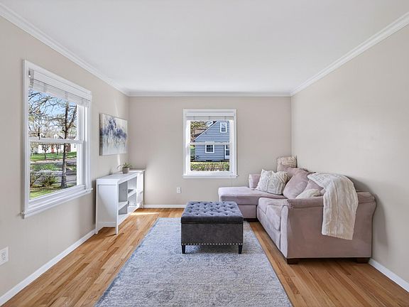 4th image of 2656 Georgia Ave S