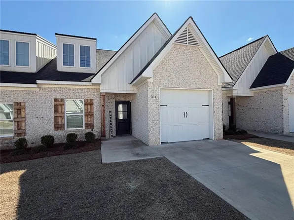 616 Thornberry Dr, Auburn, AL 36830