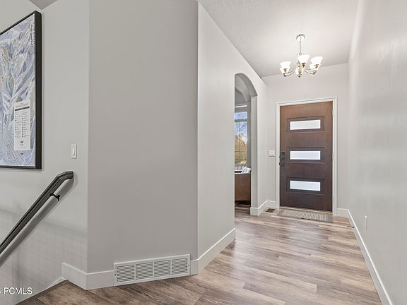 4th image of 215 S Flour Mill Rd