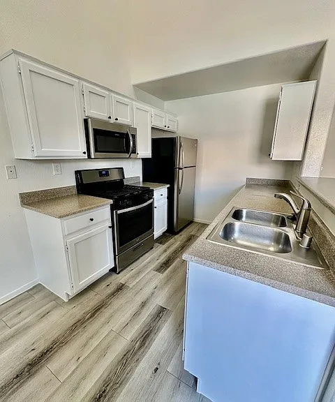 1309 Emerywood Ct #0 — Photo 2