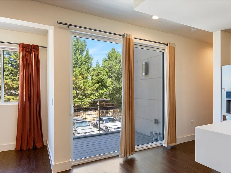 604 N Bluff Dr #225 — Photo 10