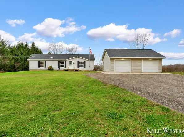 3446 13th St, Wayland, MI 49348