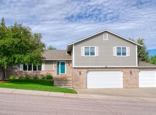 808 Clarion Dr, Gillette, WY 82718