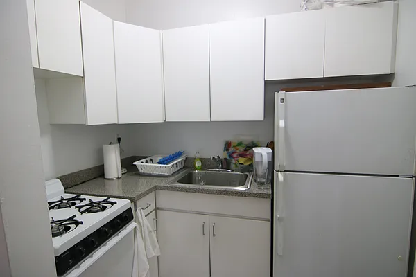 Rented by America Mecca Realty LLC | media 8