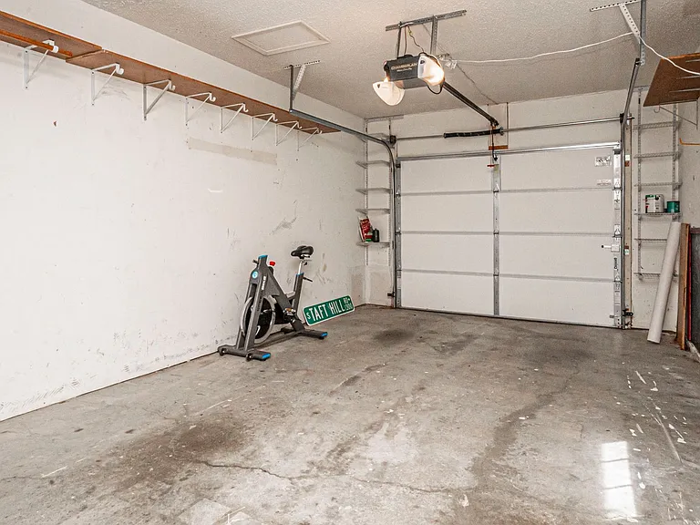 2505 Candlewood Dr — Photo 30