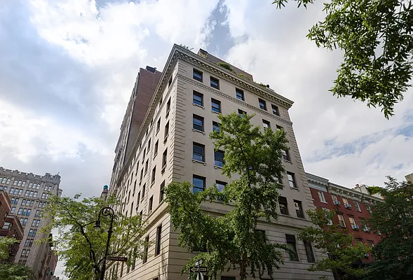 Rented by Christie's International Real Estate Group, LLC | media 21