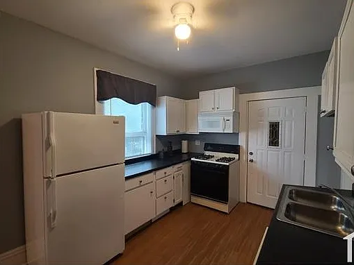 3 bed, 1000 sqft, $1,850 — Photo 4
