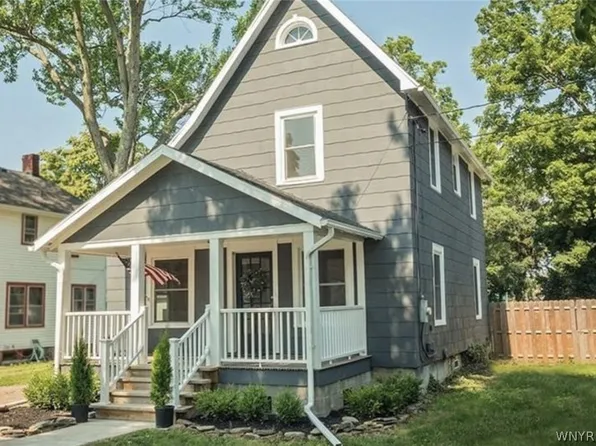 63 N Lyon St, Batavia, NY 14020