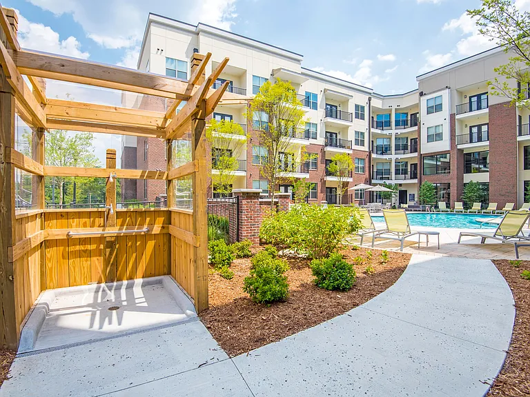 Jones Grant Urban Flats — Photo 6