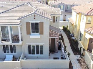 23928 Calle Del Sol Dr, Valencia, CA 91354