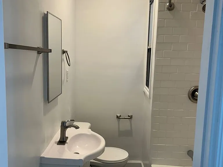 845 S Normandie Ave — Photo 10