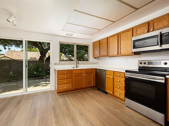 5th image of 30 La Cumbre Cir