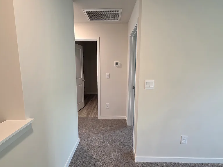 1628 Secrest Commons Dr — Photo 17
