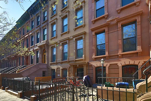 Rented by Compass | media 2