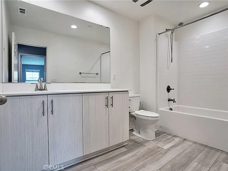 574 Feeder St — Photo 40