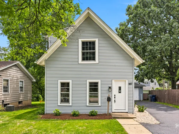 987 South St, Elgin, IL 60123