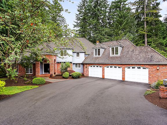 3rd image of 21858 NE 104th Pl