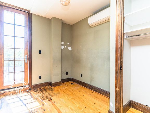 4th image of 45 Newell St APT 1C