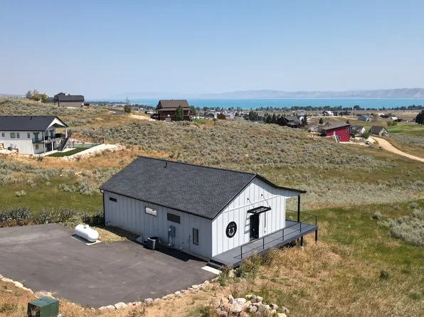 2994 S Country Way W, Garden City, UT 84028