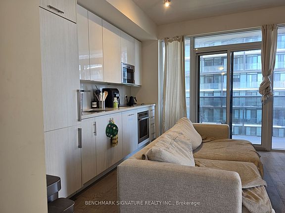 4th image of 330 Richmond St W #1603