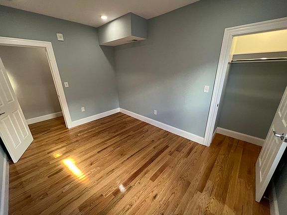 3rd image of 364 Oxford St #6F