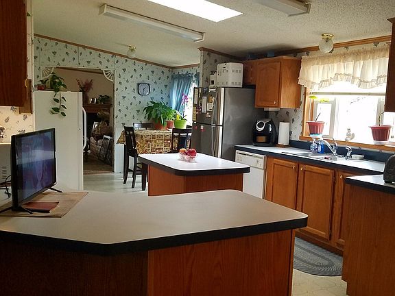 3rd image of 745 E Mesa Ct