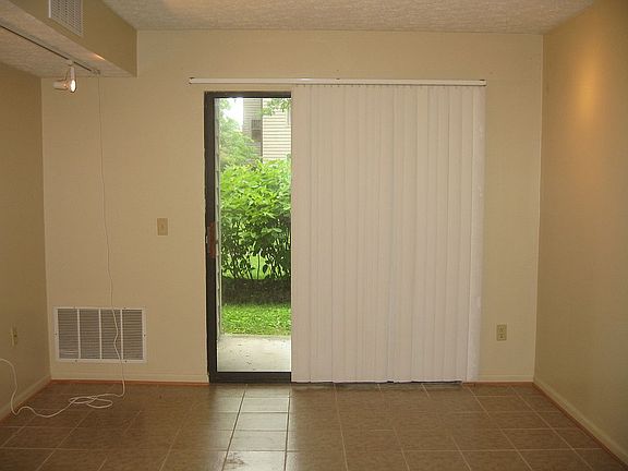 5th image of 1402 University City Blvd Unit 203