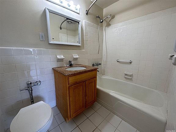 5th image of 190 1st St APT 4B
