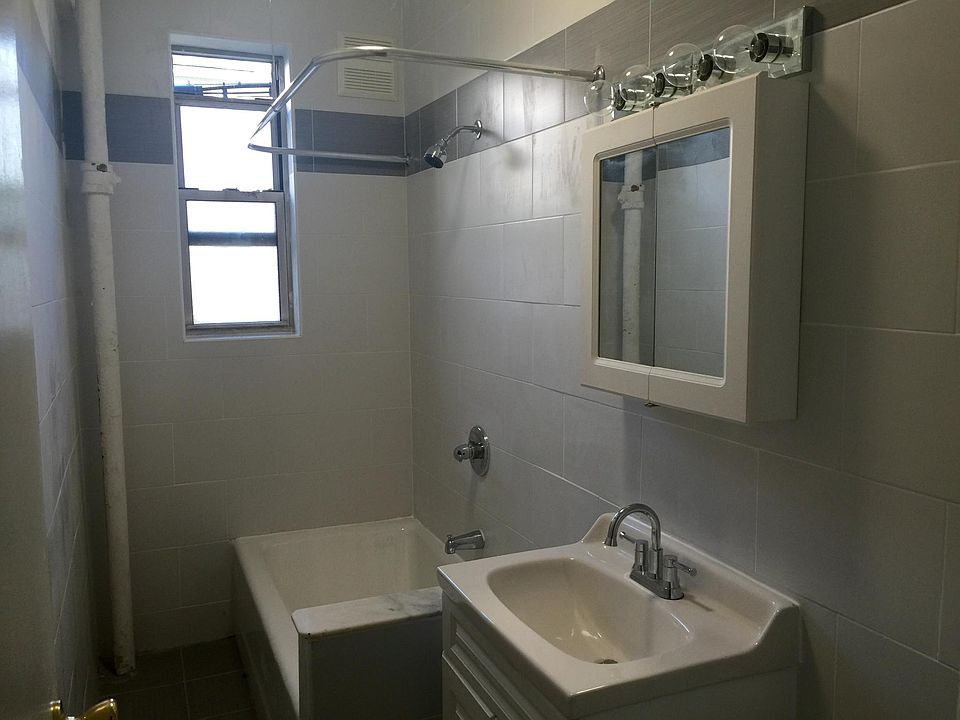 2nd image of 3000 Coney Island Ave