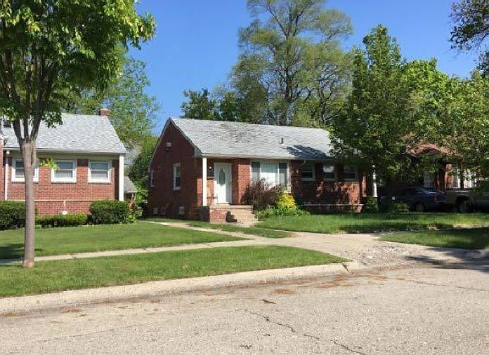 2nd image of 22679 N Kane St