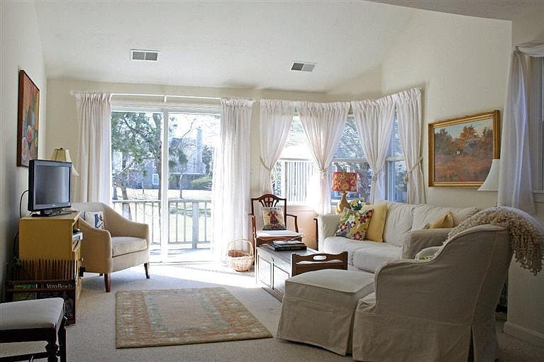 1st image of 37 Oak Glen #N