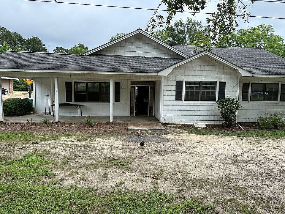 1st image of 958 Dixie Creek Rd